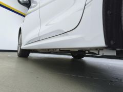 Toyota Corolla Dual-Engine 1.8L Elite Edition - ფოტო 11