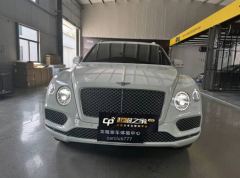 Bentley Bentayga 4.0T V8 - ფოტო 4