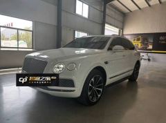 Bentley Bentayga 4.0T V8 - ფოტო 5