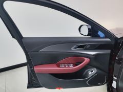 FAW Red Flag H5 2.0T Automatic Smart Connected Flagship Comfort Edition - ფოტო 12