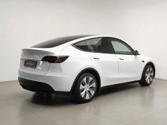 Tesla Model Y Rear-Wheel Drive - photo 2