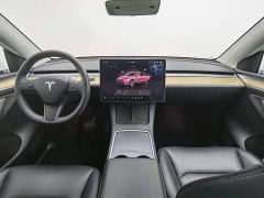 Tesla Model Y Rear-Wheel Drive - photo 5