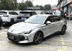 MG7 2.0T Automatic Trophy Apex Edition - фото 1