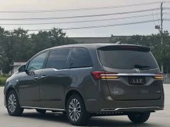 Buick GL8 652T Luxury Version 7 - ფოტო 5