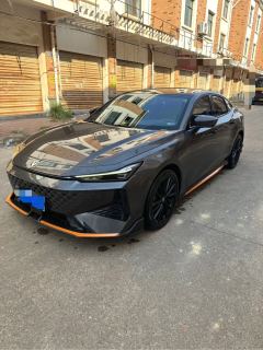 Changan UNI-V 1.5T Premium Sport - ფოტო 1