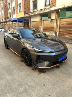 Changan UNI-V 1.5T Premium Sport - ფოტო 2