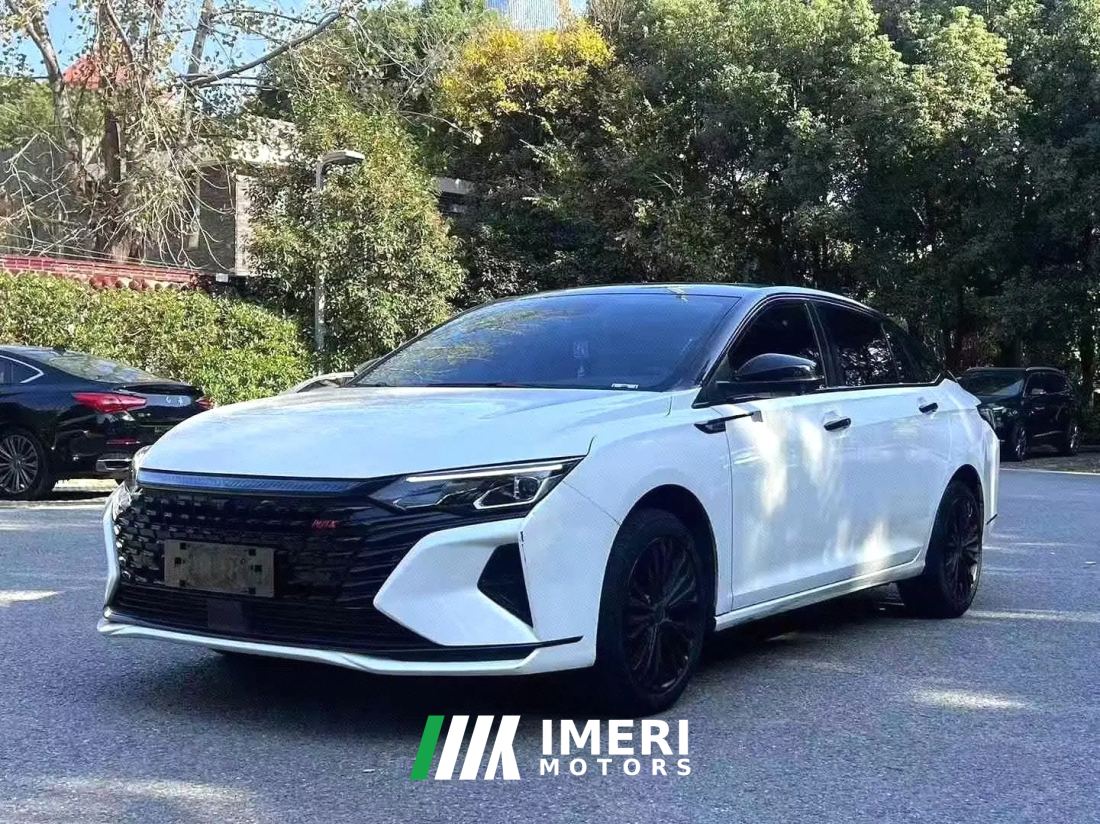 Dongfeng Yixuan MAX 1.5T Version Edition - автомобиль из Китая