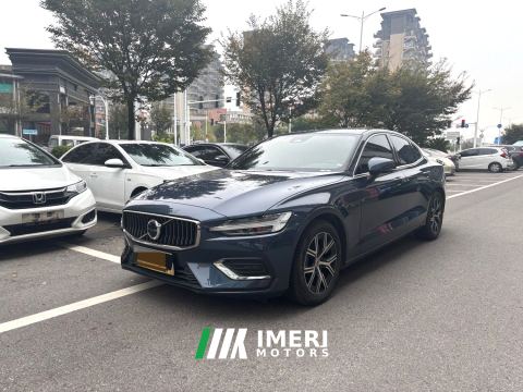 2025 Volvo S60 B4 Smart Luxury Edition - ავტომობილი ჩინეთიდან