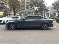Volvo S60 B4 Smart Luxury Edition - ფოტო 3