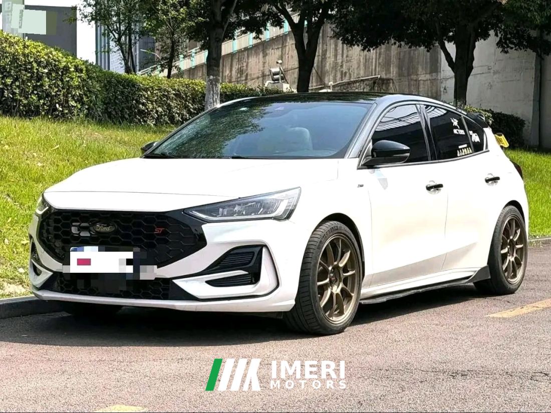 Ford Focus EcoBoost 180 ST-Line - ავტომობილი ჩინეთიდან