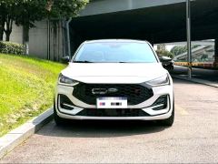 Ford Focus EcoBoost 180 ST-Line - ფოტო 2