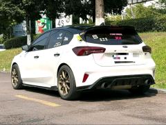 Ford Focus EcoBoost 180 ST-Line - ფოტო 8