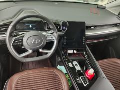 Hyundai Custo 270TGDi Prestige Edition - ფოტო 16