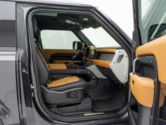 Land Rover Defender Facelift 90 2.0T P300 SE - photo 11