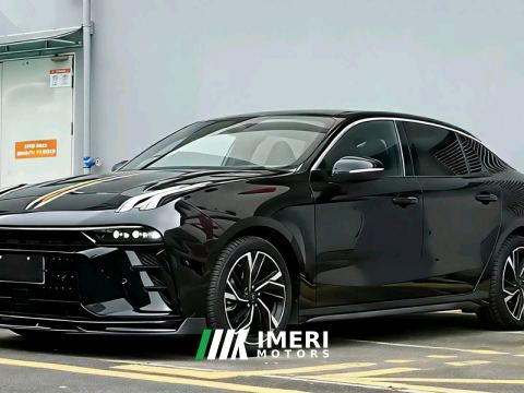 2023 Lynk & Co 03 2.0T T5 Dual Clutch 2WD Plus 5-seater - автомобиль из Китая