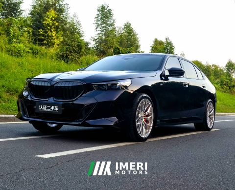 2025 BMW 5 Series 530Li Luxury M Sport Package - car from China