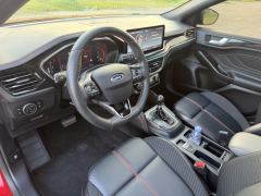 Ford Focus EcoBoost 180 ST-Line - ფოტო 12