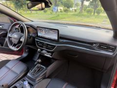 Ford Focus EcoBoost 180 ST-Line - ფოტო 16