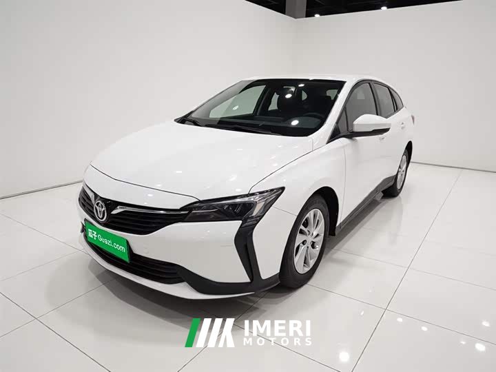 Lynk & Co Weilan 6 plug-in hybrid interconnected fashion