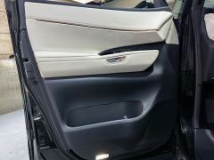 Lexus LM 500h Respect Edition 6-seater - ფოტო 20