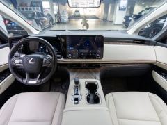 Lexus LM 350h Edition 7 - фото 18