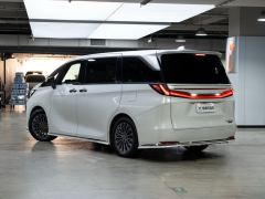 Lexus LM 350h Edition 7 - фото 4
