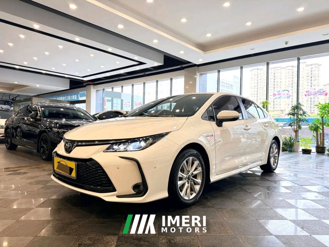 Toyota Corolla Dual-Engine 1.8L Elite Edition - ავტომობილი ჩინეთიდან