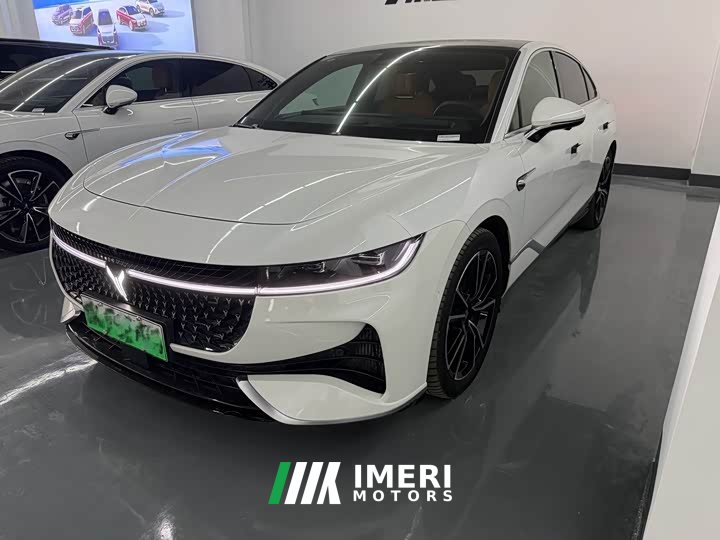 Voyah Lantu Chasing Light 2024 PHEV four-wheel drive ultra-long range flagship version