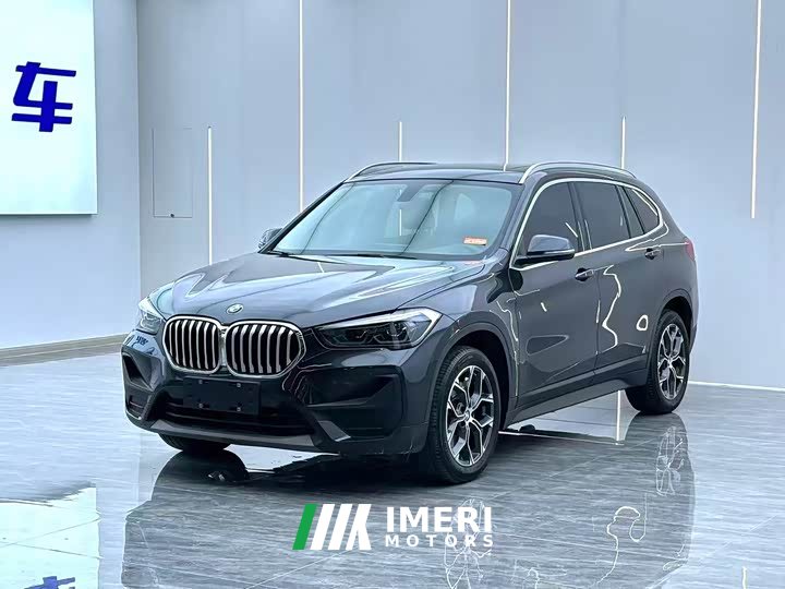 BMW X1 sDrive25Li Leading Edition