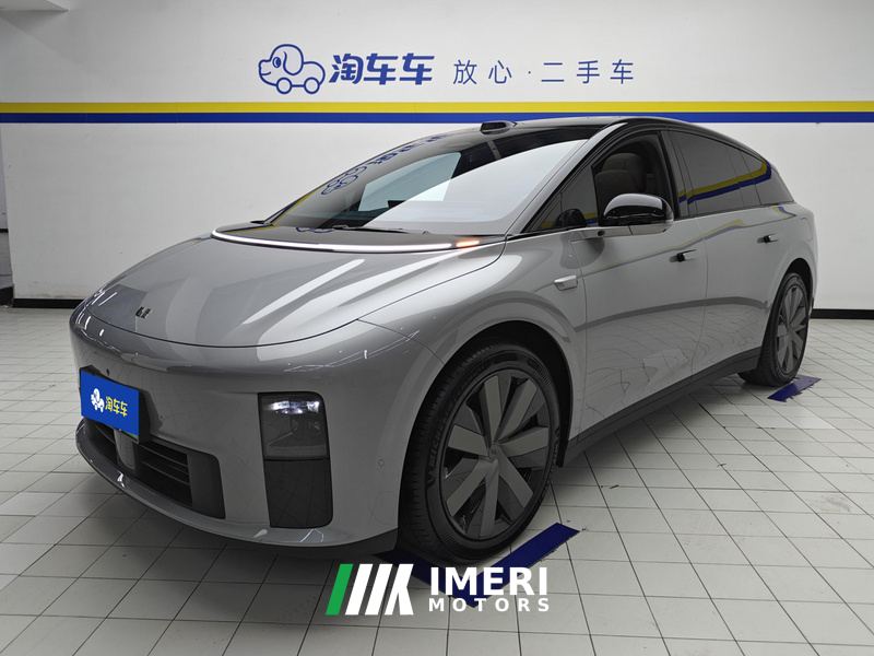 Li Auto i6 AWD Edition - ავტომობილი ჩინეთიდან