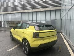 Volvo EX30 590km RWD Long Range Ultra - ფოტო 6