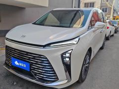 Buick GL8 Luxun 2.0T Smart Edition - ფოტო 1