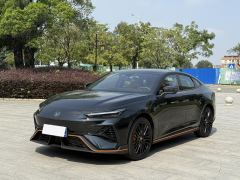 Changan UNI-V 1.5T PHEV Version - ფოტო 1