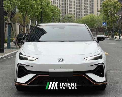 2025 Changan UNI-V 1.5T 500Bar Luxury Sport Edition - ავტომობილი ჩინეთიდან