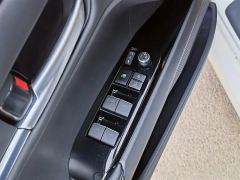 Toyota Camry 2.0E Elite Edition - ფოტო 19