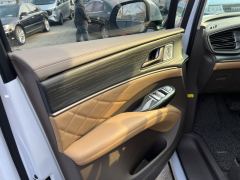 Denza D9 DM-i 970 4WD Flagship Edition - ფოტო 3
