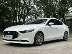 Mazda3 Axela 2.0L Automatic Luster Edition - ფოტო 1