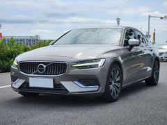 Volvo S60 B4 Intelligent Remote Luxury Edition - photo 3