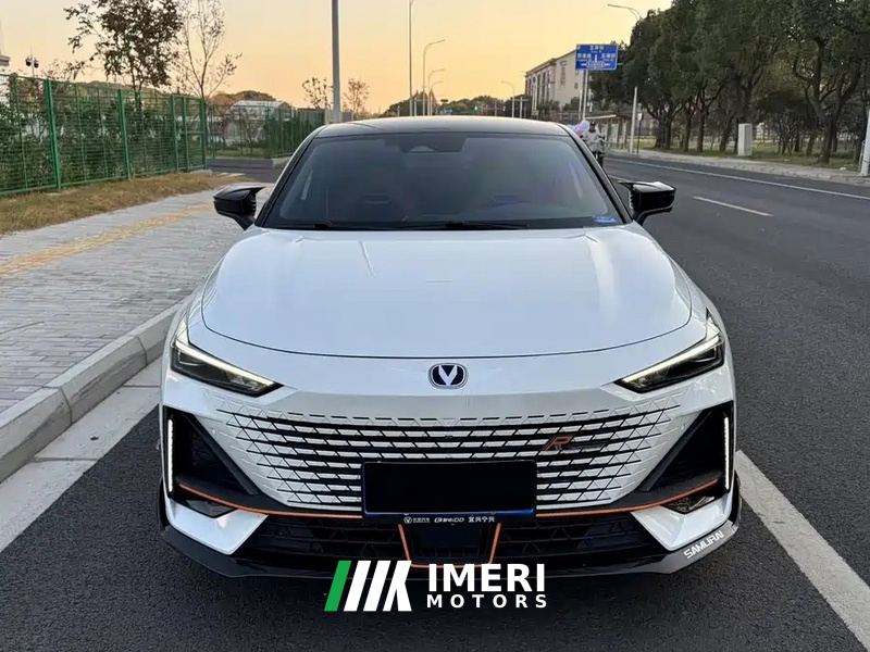Changan UNI-V 1.5T Sport Edition - автомобиль из Китая
