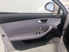 Roewe M7 DMH 1.5L 160km Luxury Edition - фото 12