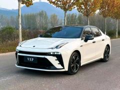Lynk & Co 03 1.5T Dual Clutch 2WD Strong Pro 5-seater - ფოტო 1