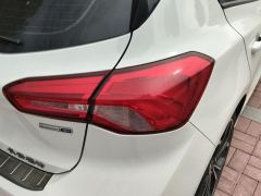Ford Focus EcoBoost 180 ST Line - ფოტო 5
