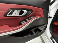 BMW 3 Series 325i M Sport Package - ფოტო 13