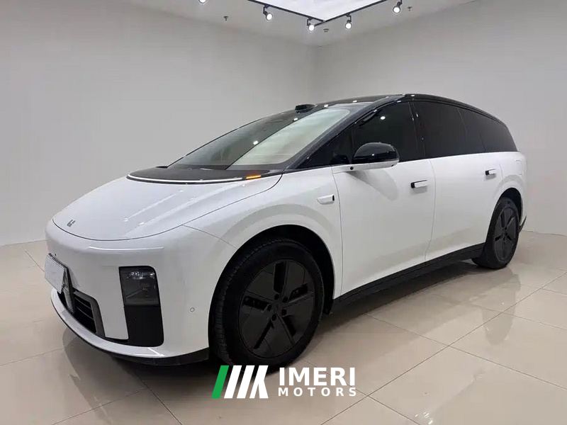 Li Auto i8 Standard Edition - автомобиль из Китая