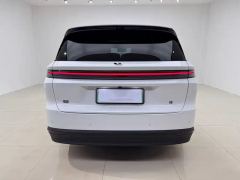 Li Auto i8 Standard Edition - фото 18