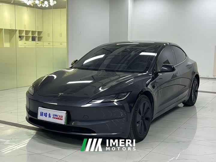 Tesla Model 3 Rear-Wheel Drive