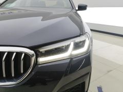 BMW 5 Series 530Li Premier M Sport Package - ფოტო 4