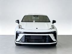 Lynk & Co 03 Champion 1.5T Dual Clutch 2WD Pro 5-seater - ფოტო 2