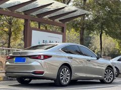 Lexus ES 200 Premium Edition - photo 16