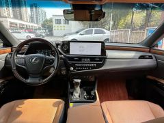 Lexus ES 200 Premium Edition - photo 4